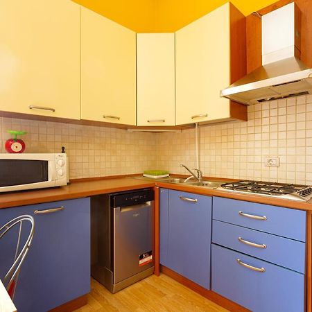 Milano Viale Umbria Colorful Apartment Buitenkant foto